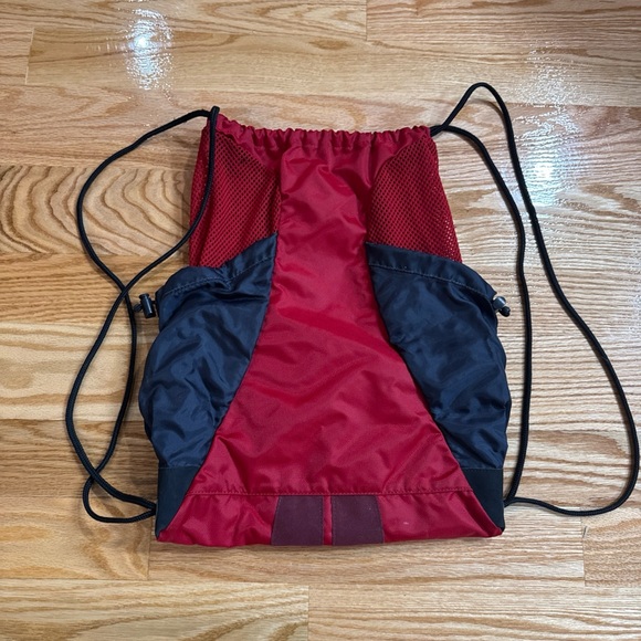 Nike Gym Bag Water Bottle Holders Drawstring Red Black Y2K - Picture 4 of 5